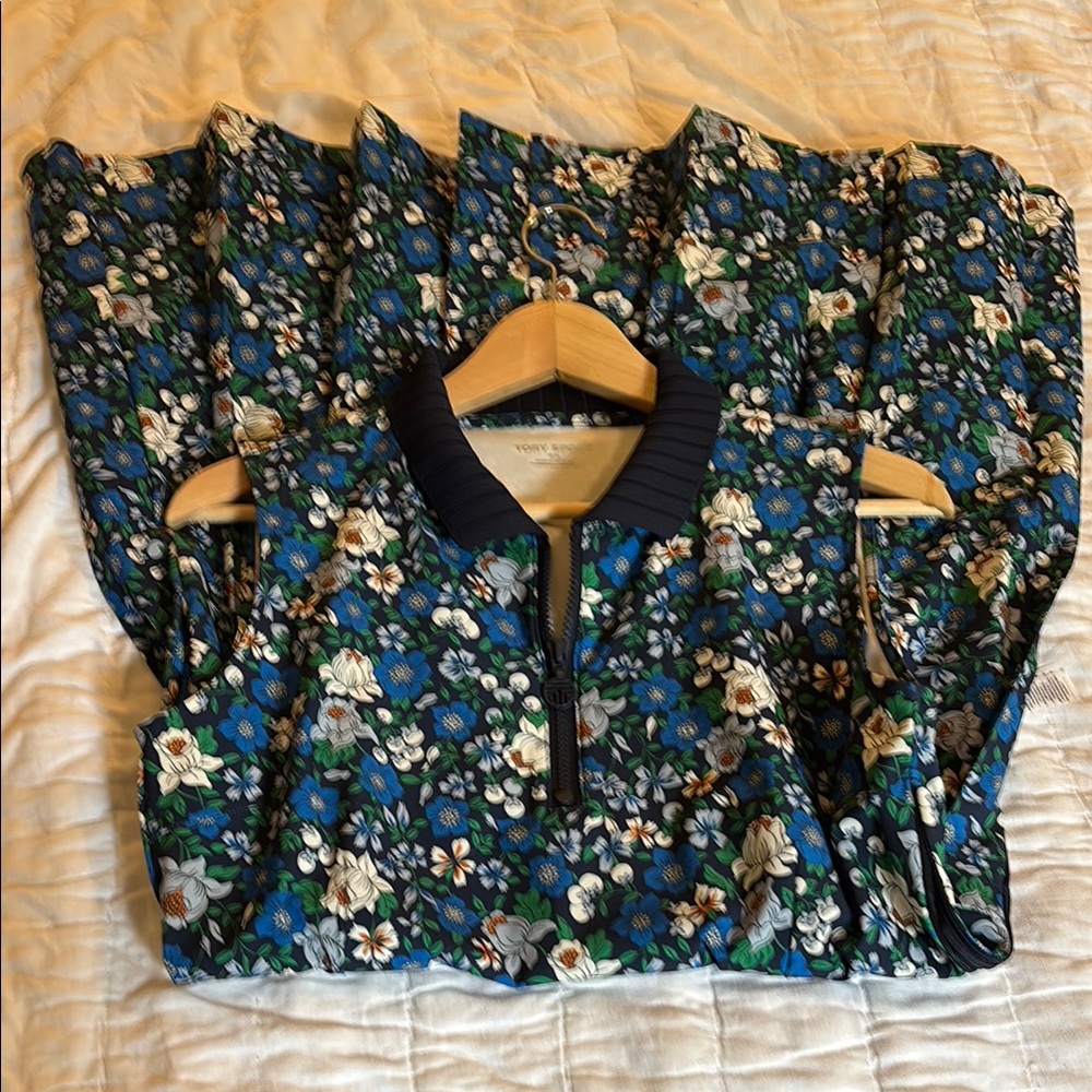 Tory Sport Blue and Green Vest Modern Floral Design